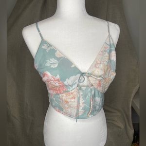 Abercrombie and Fitch SZ Medium floral crop top